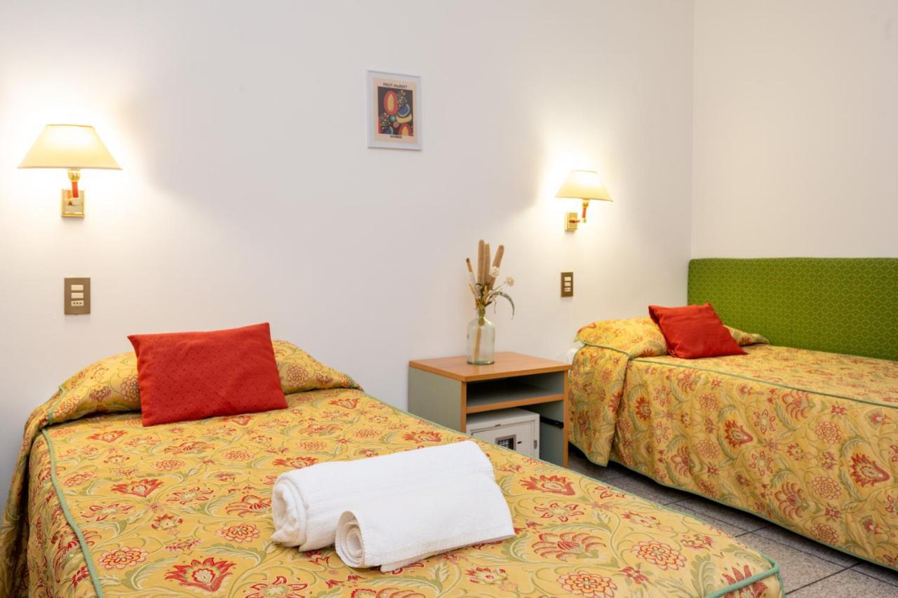 Camelia Rooms Venice Guesthouse Mestre Bagian luar foto