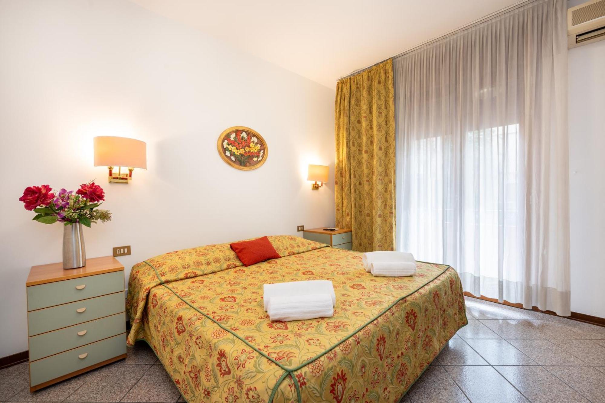 Camelia Rooms Venice Guesthouse Mestre Bagian luar foto