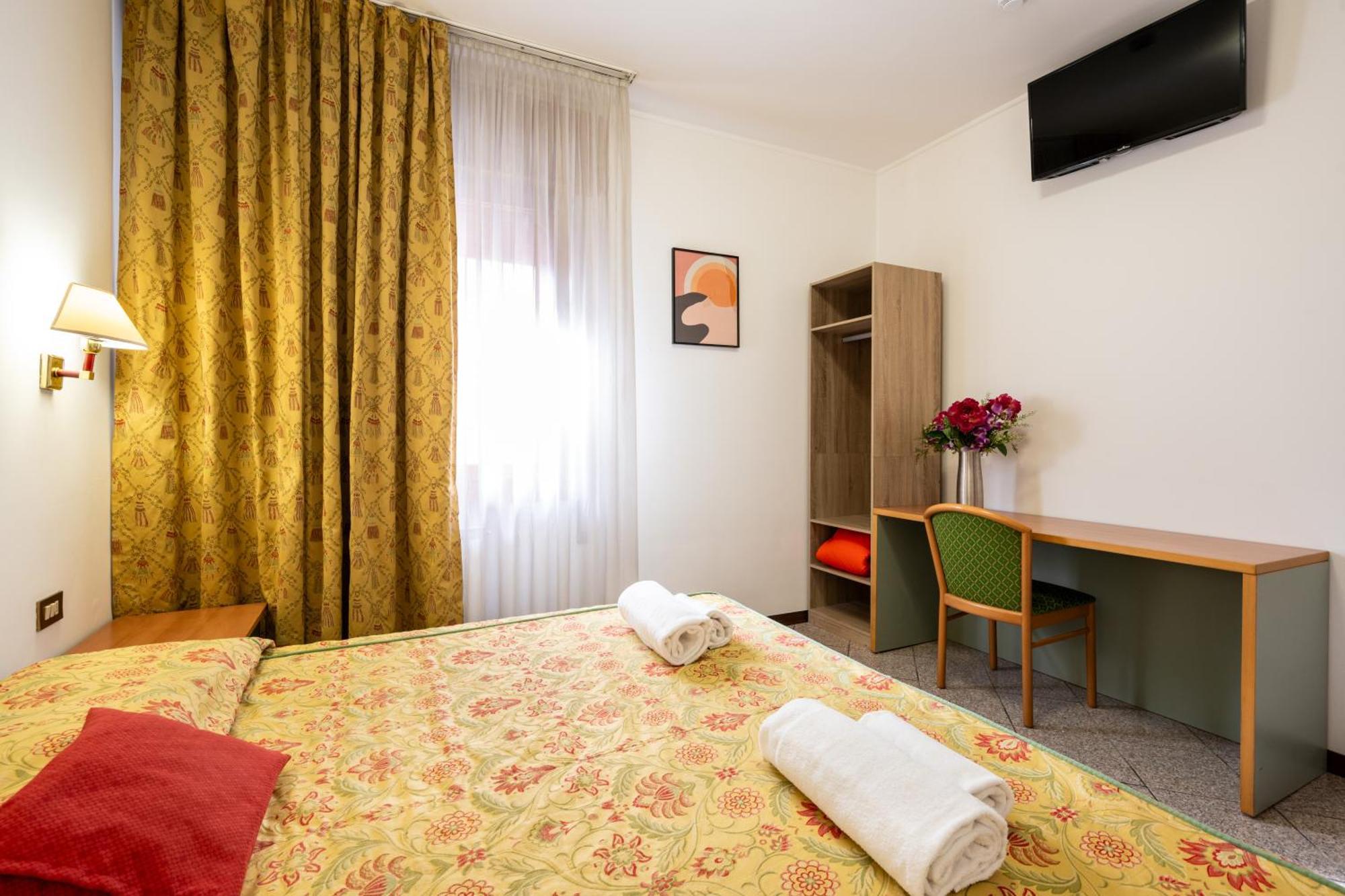 Camelia Rooms Venice Guesthouse Mestre Bagian luar foto