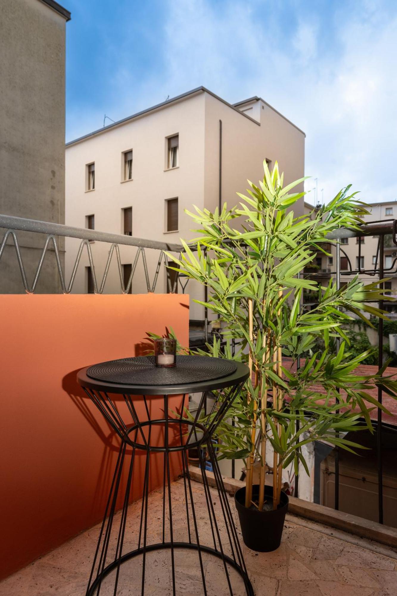 Camelia Rooms Venice Guesthouse Mestre Bagian luar foto